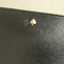 將圖片載入圖庫檢視器 KS wristlet 小瑕疵