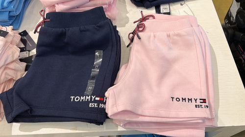 Tommy girls shorts M 多款 不包郵