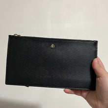 將圖片載入圖庫檢視器 KS wristlet 小瑕疵