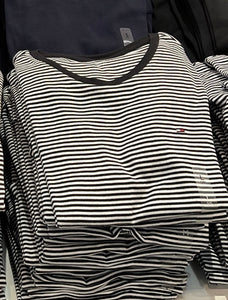 Tommy women tee M 不包郵