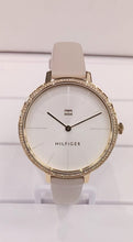 將圖片載入圖庫檢視器 Tommy 36mm ladies watch 2件包郵