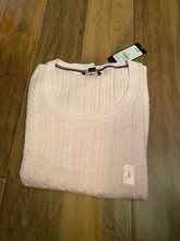 將圖片載入圖庫檢視器 Tommy women sweater(有邊）