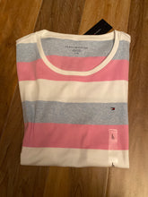將圖片載入圖庫檢視器 Tommy women’s tee