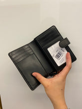 將圖片載入圖庫檢視器 Coach medium wallet