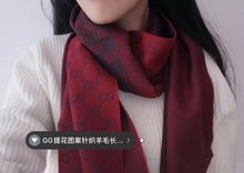 將圖片載入圖庫檢視器 Gucci 羊毛頸巾 包郵