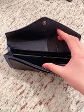 將圖片載入圖庫檢視器 Coach專門店信封銀包