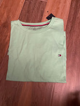 將圖片載入圖庫檢視器 Tommy men’s crew tee