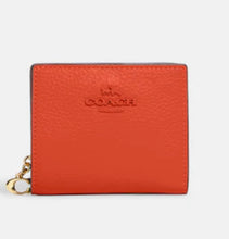 將圖片載入圖庫檢視器 Coach snap wallet 不包郵