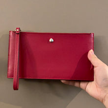 將圖片載入圖庫檢視器 KS retail wristlet 不包郵