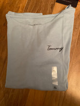 將圖片載入圖庫檢視器 Tommy women’s tee