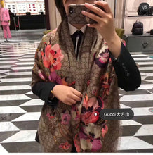 將圖片載入圖庫檢視器 Gucci大方巾 包郵
